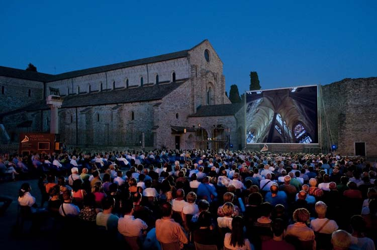 Aquileia Film Festival crowd at Piazza Capitolo