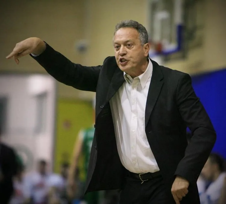 Zmago Sagadin coaching on the sidelines