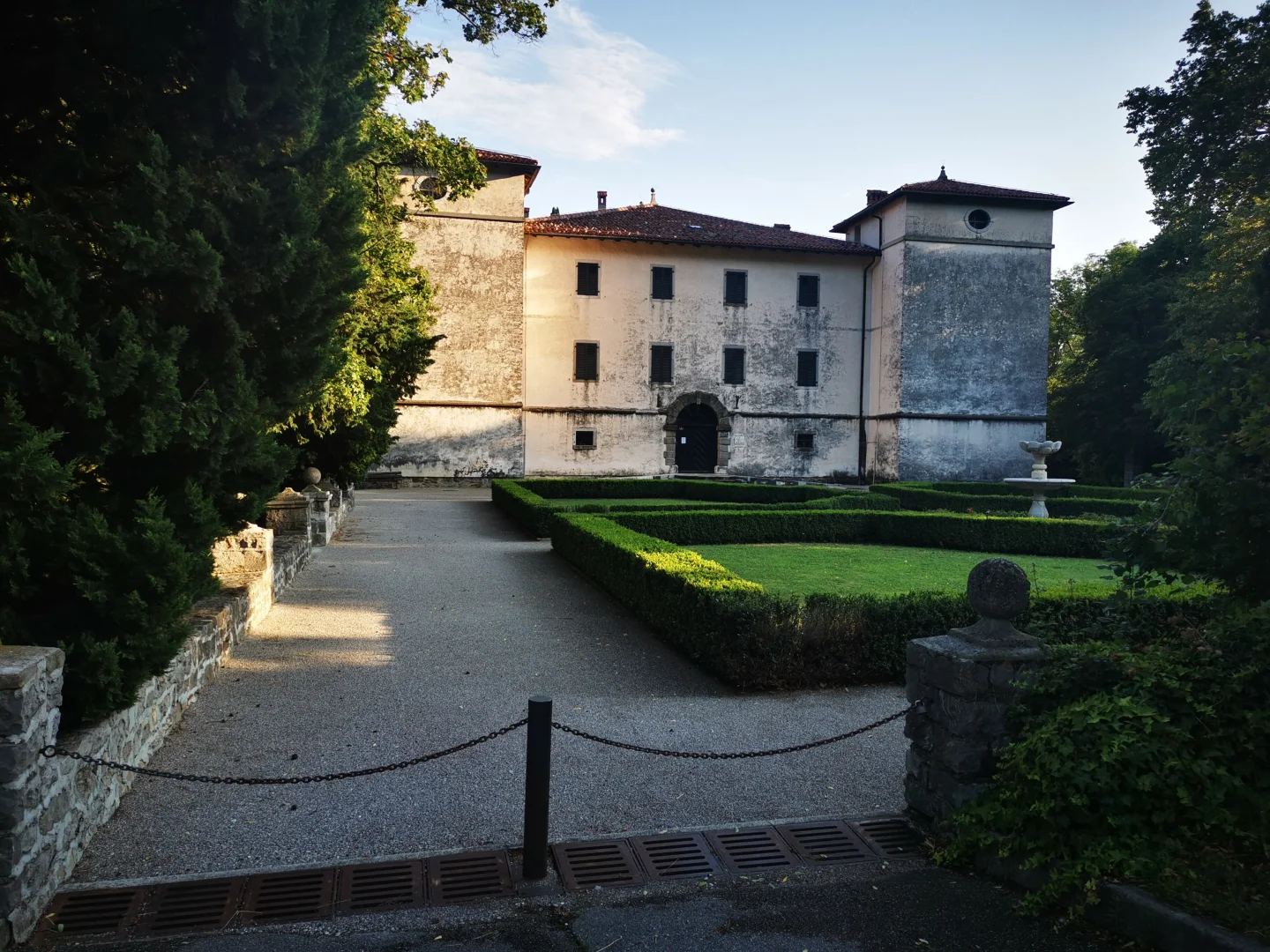 Kromberk Castle park and lapidarium