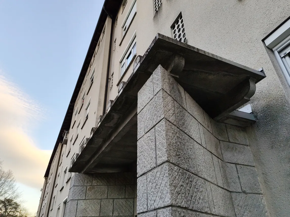 Detail of a Russian block